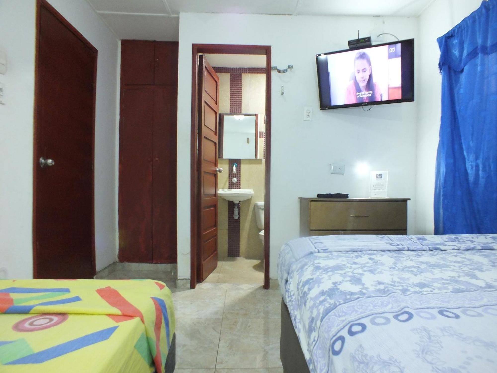 Hotel Malecon Del Rio Barranquilla  Bagian luar foto