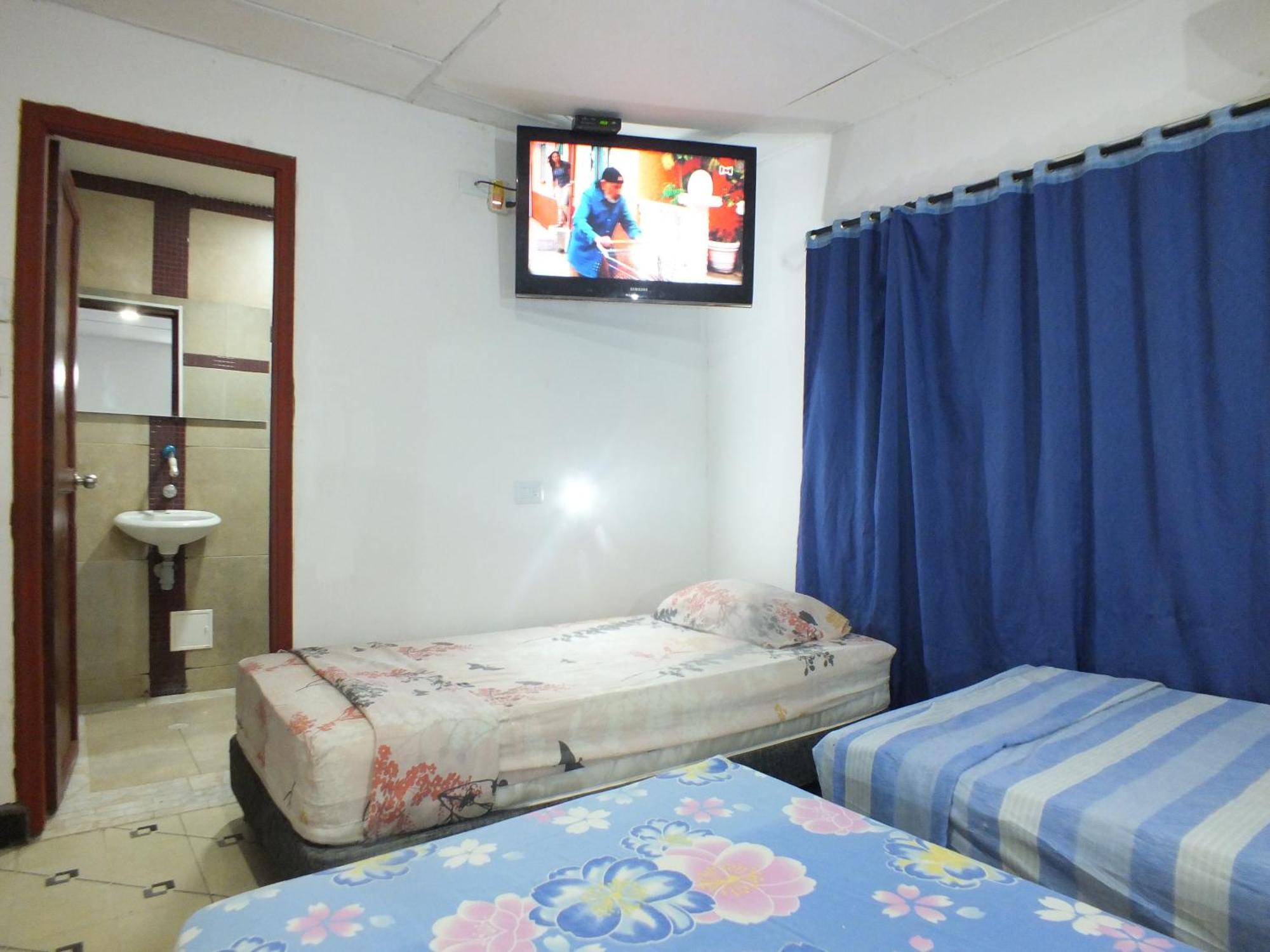 Hotel Malecon Del Rio Barranquilla  Bagian luar foto